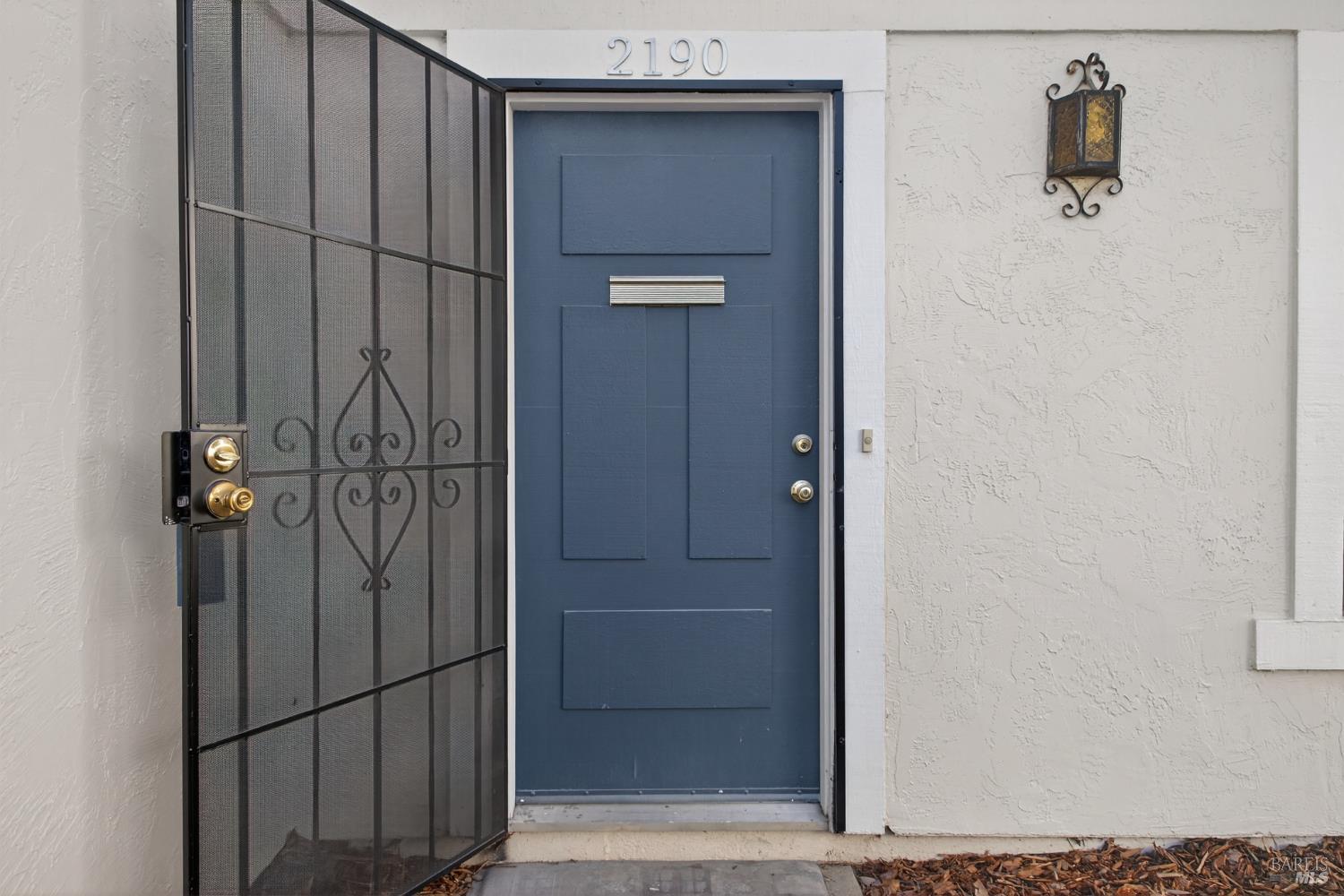 Detail Gallery Image 6 of 46 For 2190 Meadowgate Way, San Jose,  CA 95132 - 3 Beds | 1/1 Baths