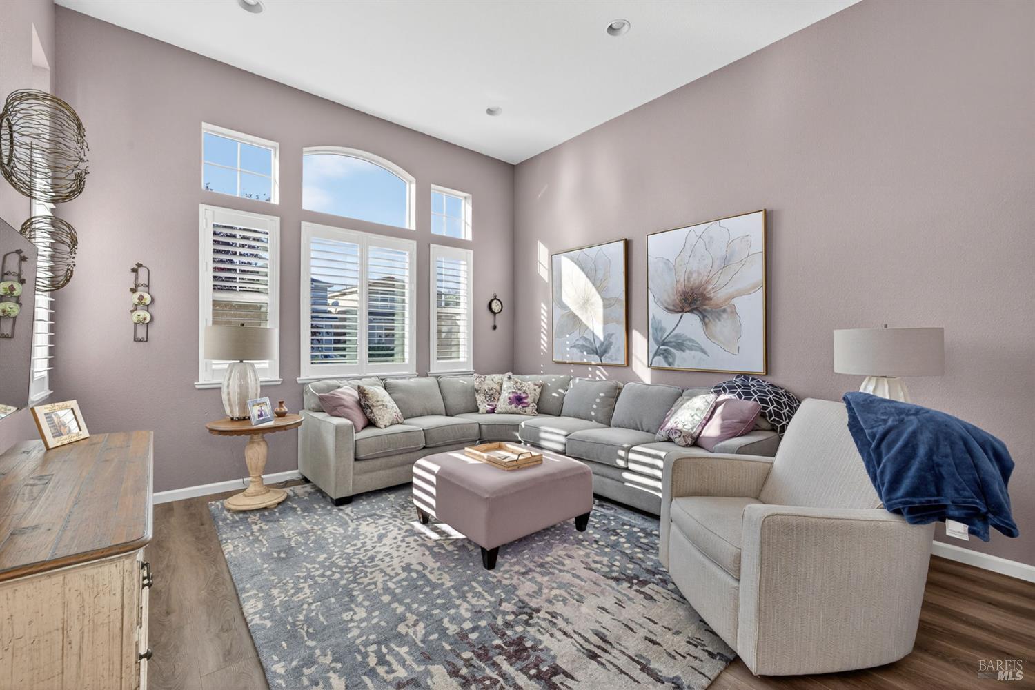 Detail Gallery Image 5 of 45 For 8050 Leno Dr, Windsor,  CA 95492 - 4 Beds | 2/1 Baths