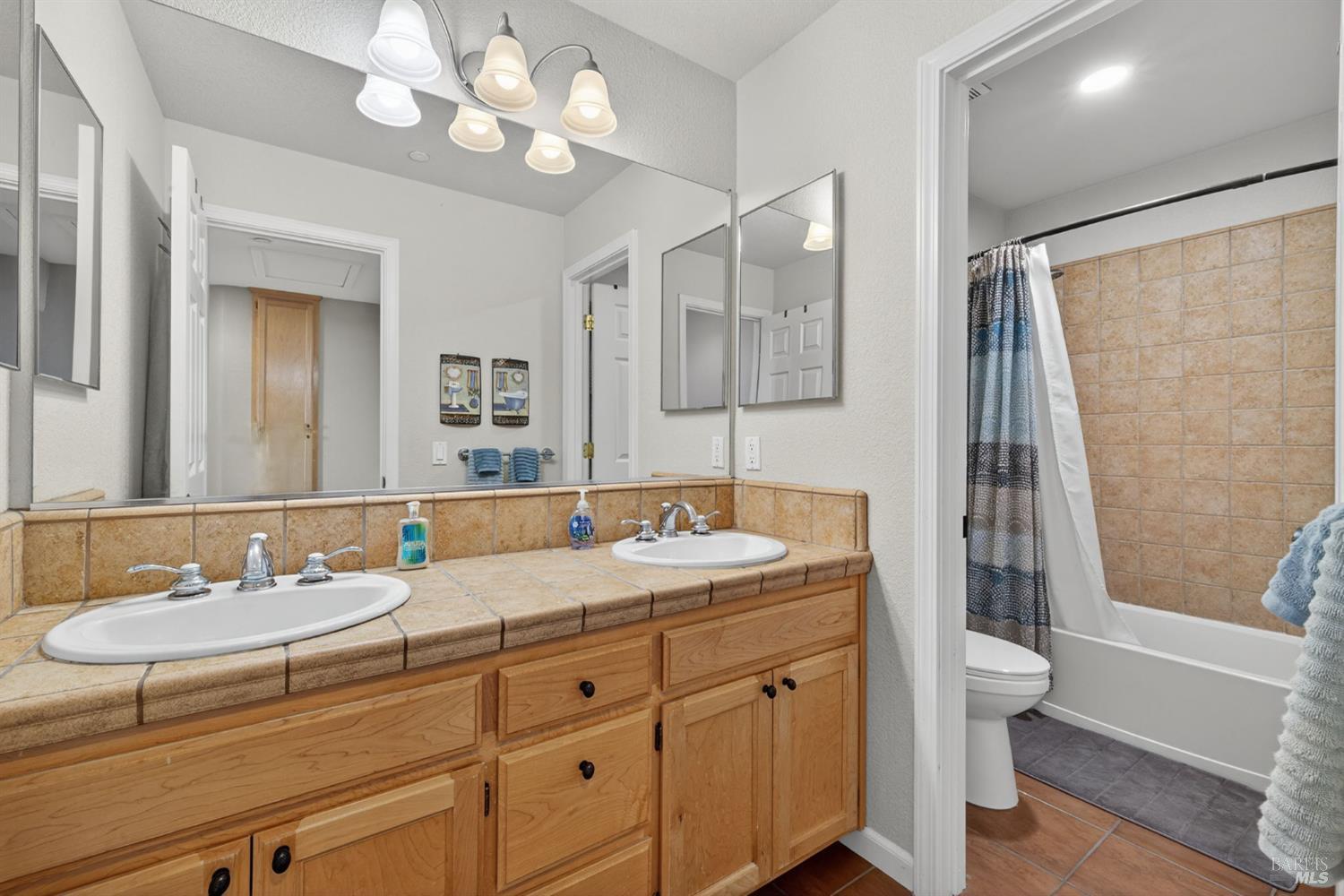 Detail Gallery Image 30 of 45 For 8050 Leno Dr, Windsor,  CA 95492 - 4 Beds | 2/1 Baths