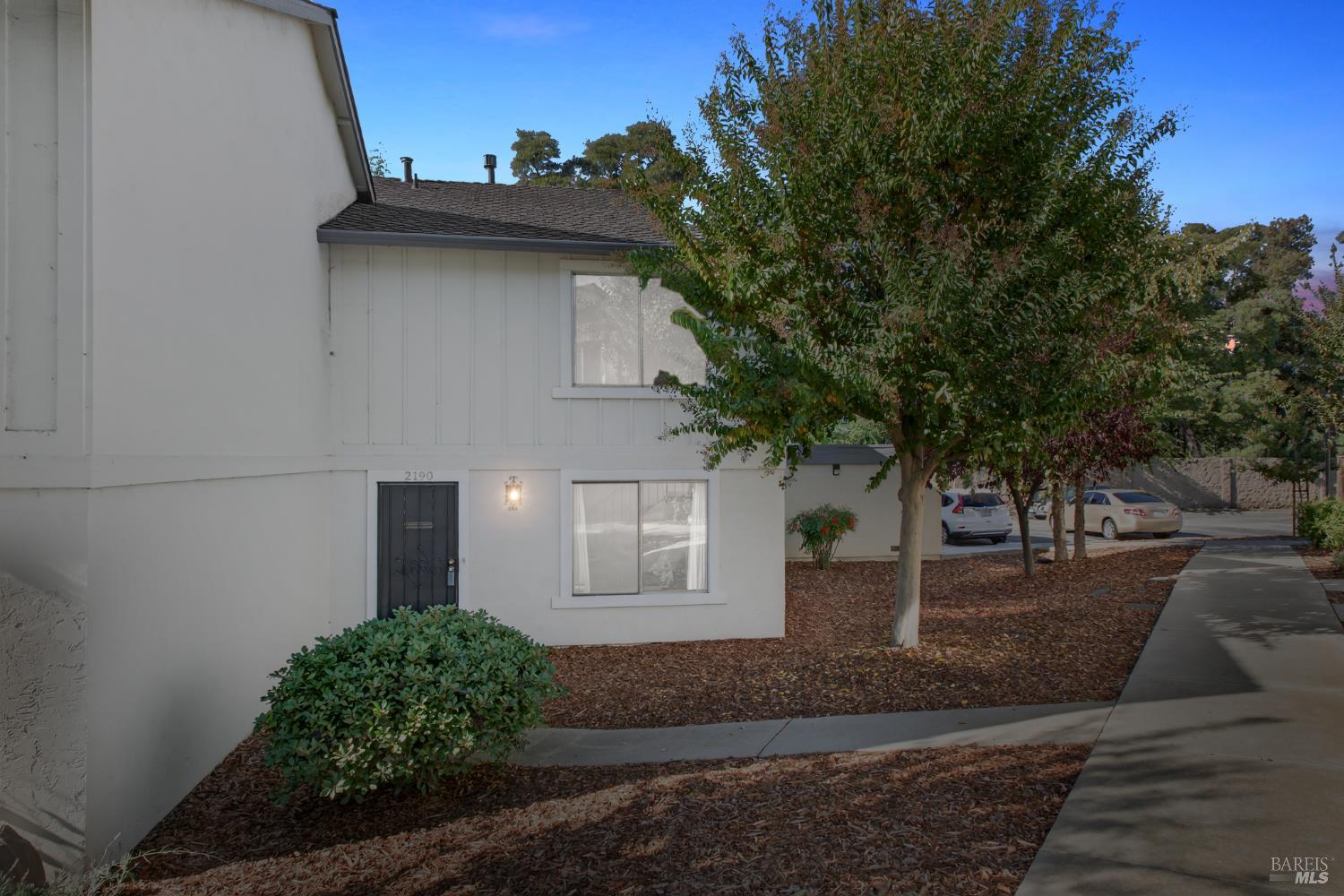 Detail Gallery Image 2 of 46 For 2190 Meadowgate Way, San Jose,  CA 95132 - 3 Beds | 1/1 Baths