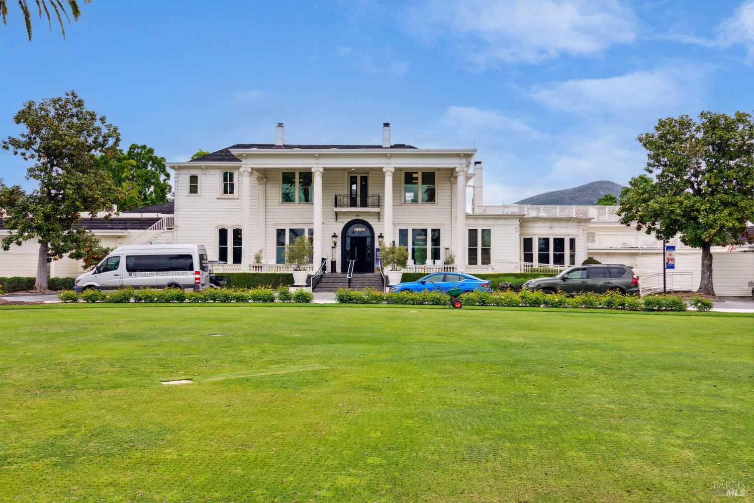 Detail Gallery Image 35 of 38 For 87 Fairways Dr, Napa,  CA 94558 - 2 Beds | 2 Baths