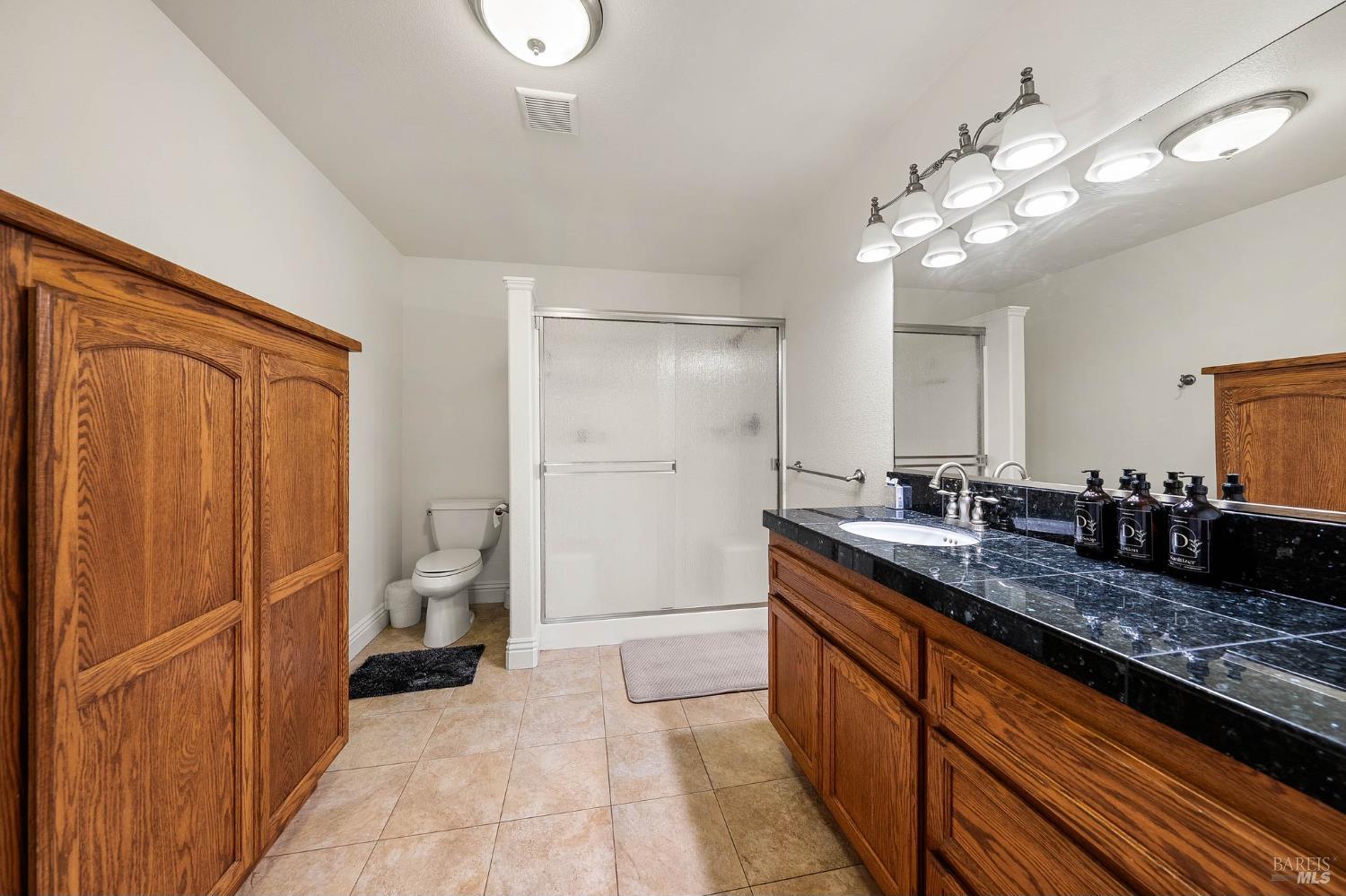 Detail Gallery Image 38 of 59 For 16189 Conestoga Rd, Hidden Valley Lake,  CA 95467 - 5 Beds | 3 Baths