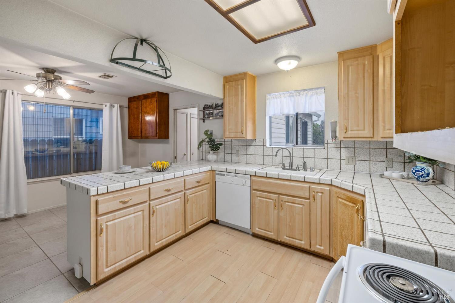 Detail Gallery Image 28 of 57 For 106 Birch St, Vacaville,  CA 95688 - 4 Beds | 2 Baths