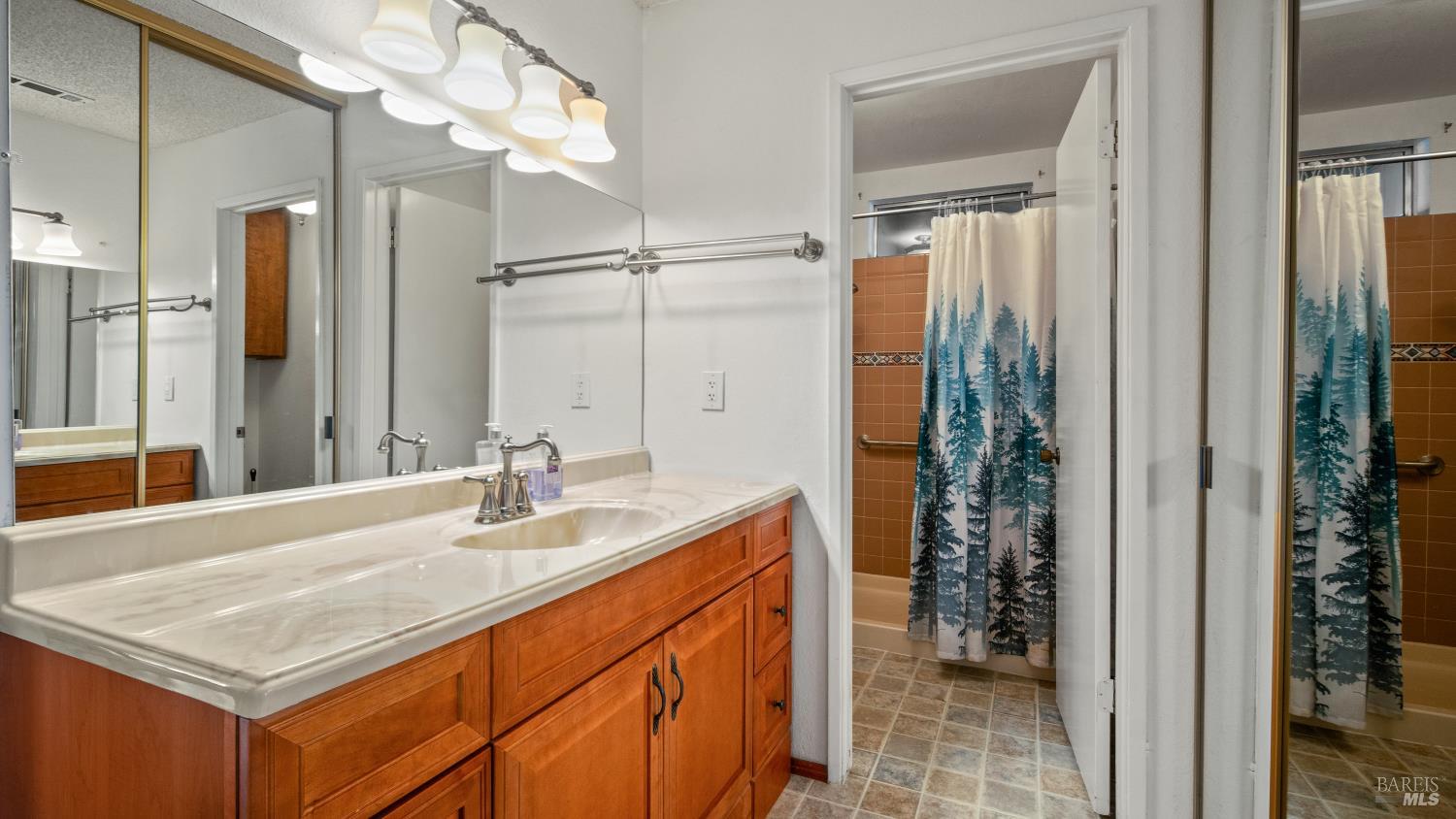 Detail Gallery Image 23 of 46 For 2810 Miller Ct, Fairfield,  CA 94534 - 3 Beds | 2 Baths