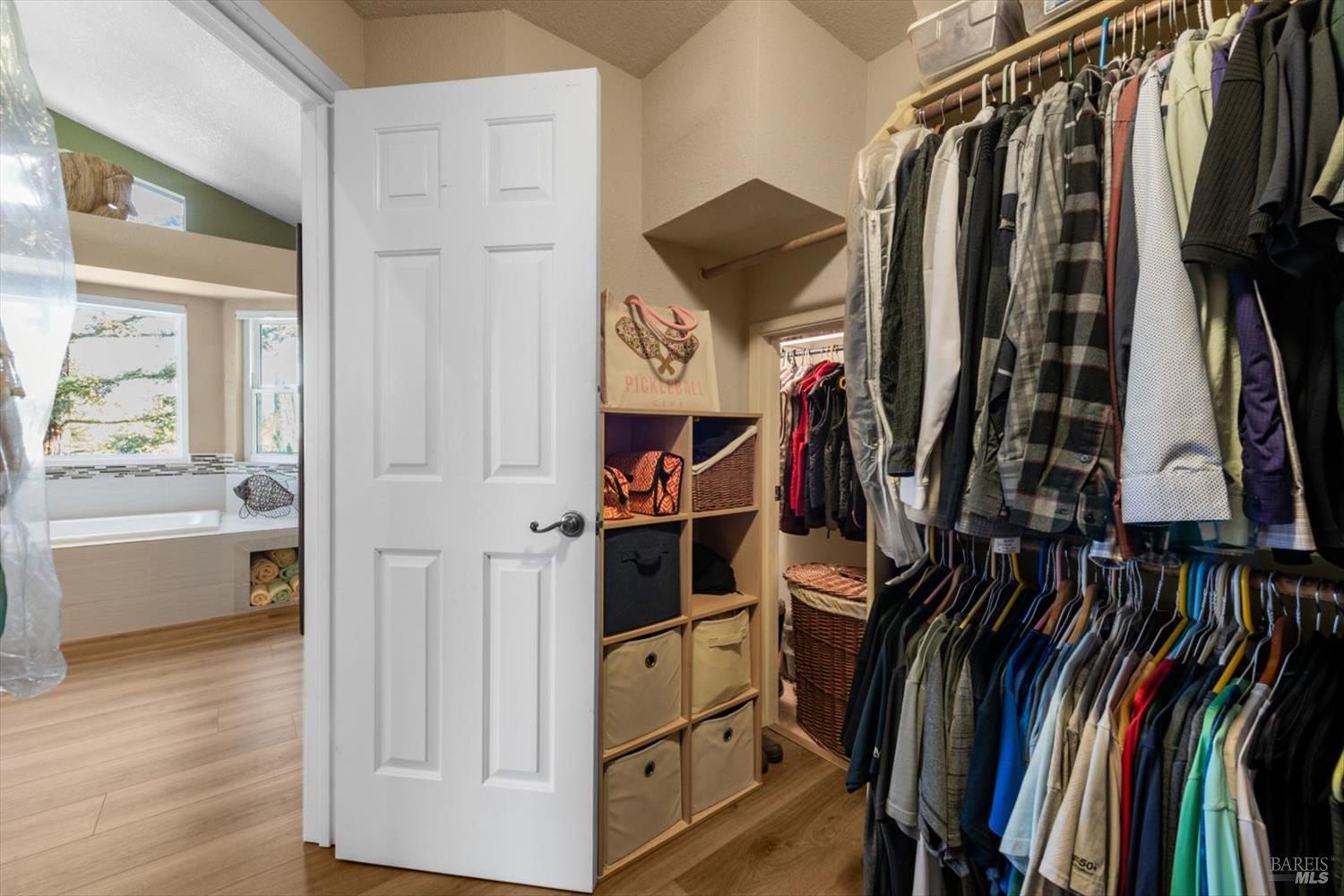 Detail Gallery Image 41 of 75 For 736 Dellwood Ct, Vacaville,  CA 95688 - 5 Beds | 3 Baths