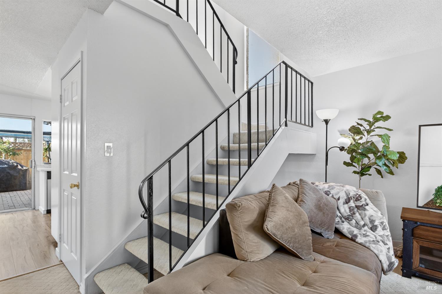 Detail Gallery Image 18 of 46 For 2190 Meadowgate Way, San Jose,  CA 95132 - 3 Beds | 1/1 Baths