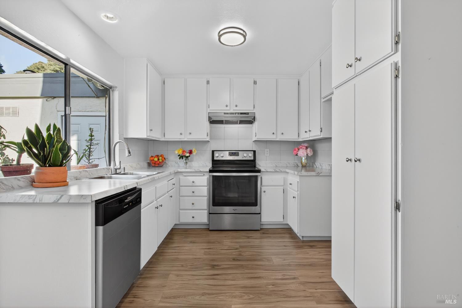 Detail Gallery Image 14 of 46 For 2190 Meadowgate Way, San Jose,  CA 95132 - 3 Beds | 1/1 Baths