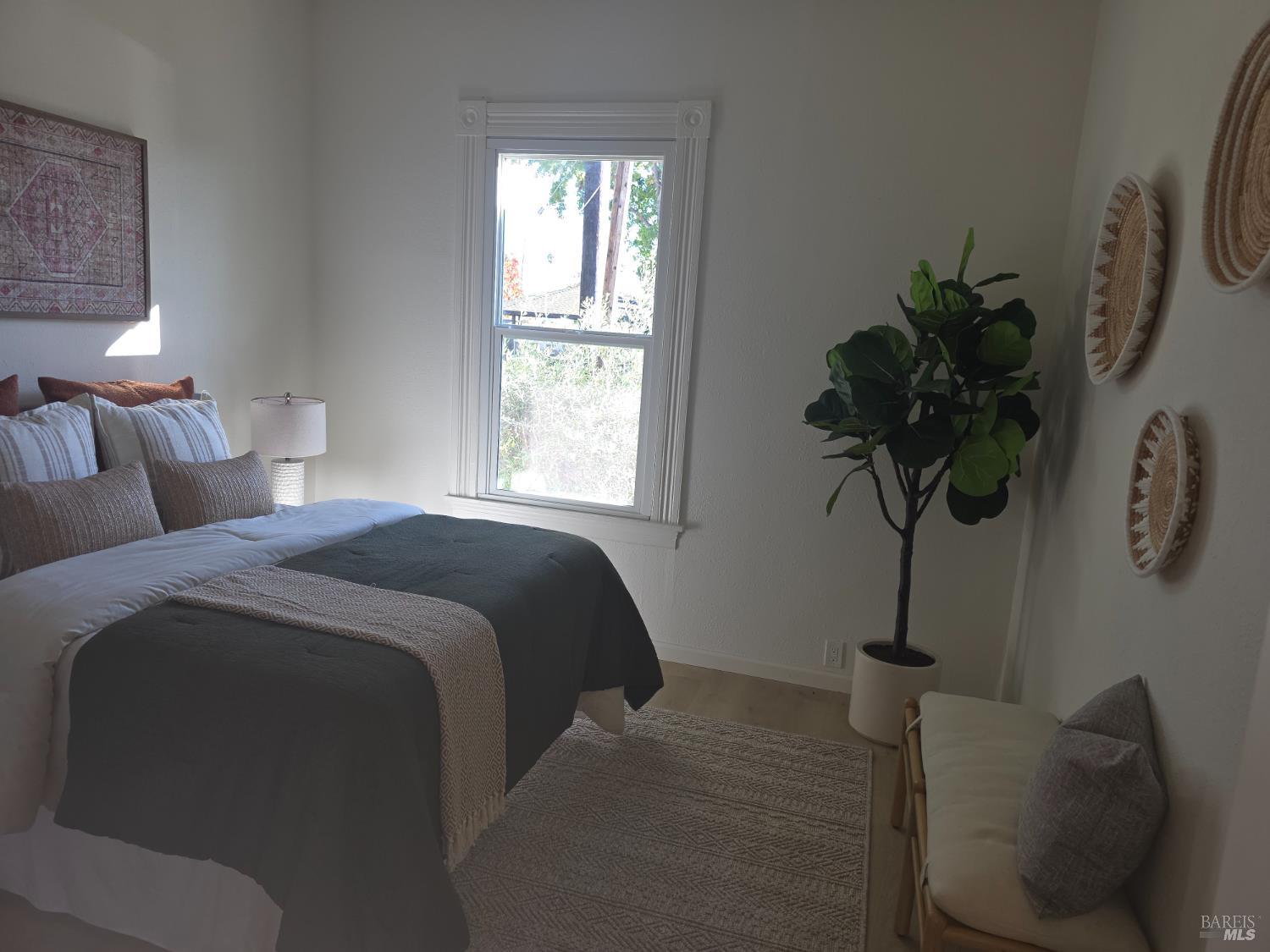 Detail Gallery Image 6 of 10 For 317 Glenn St, Vallejo,  CA 94590 - 3 Beds | 2 Baths