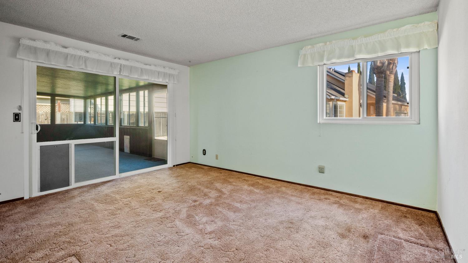 Detail Gallery Image 21 of 46 For 2810 Miller Ct, Fairfield,  CA 94534 - 3 Beds | 2 Baths