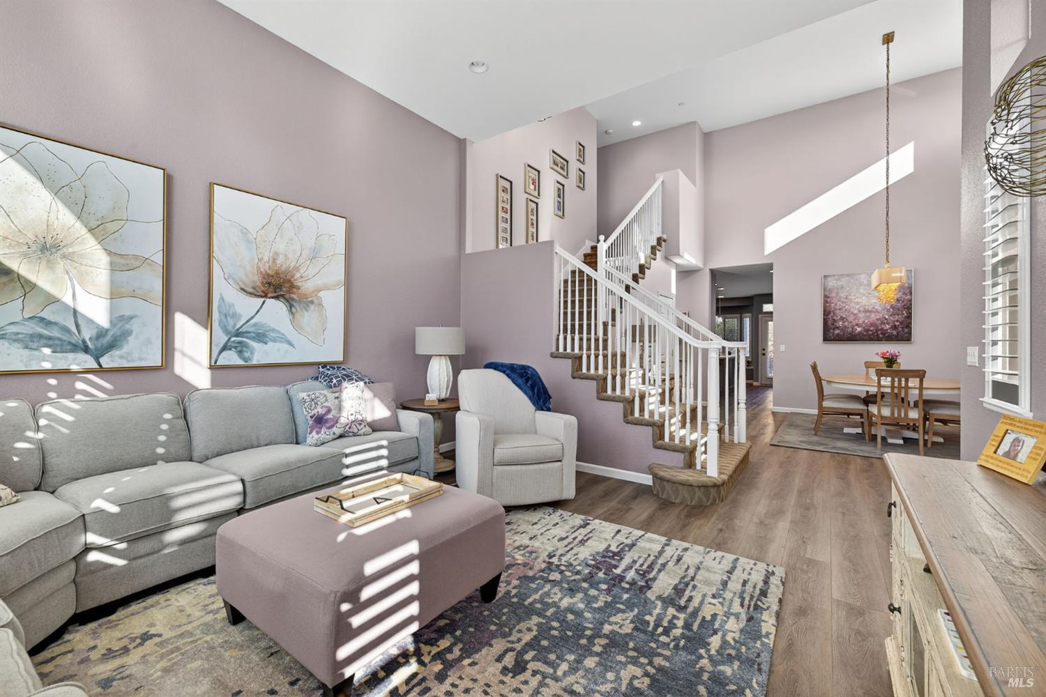 Detail Gallery Image 6 of 45 For 8050 Leno Dr, Windsor,  CA 95492 - 4 Beds | 2/1 Baths