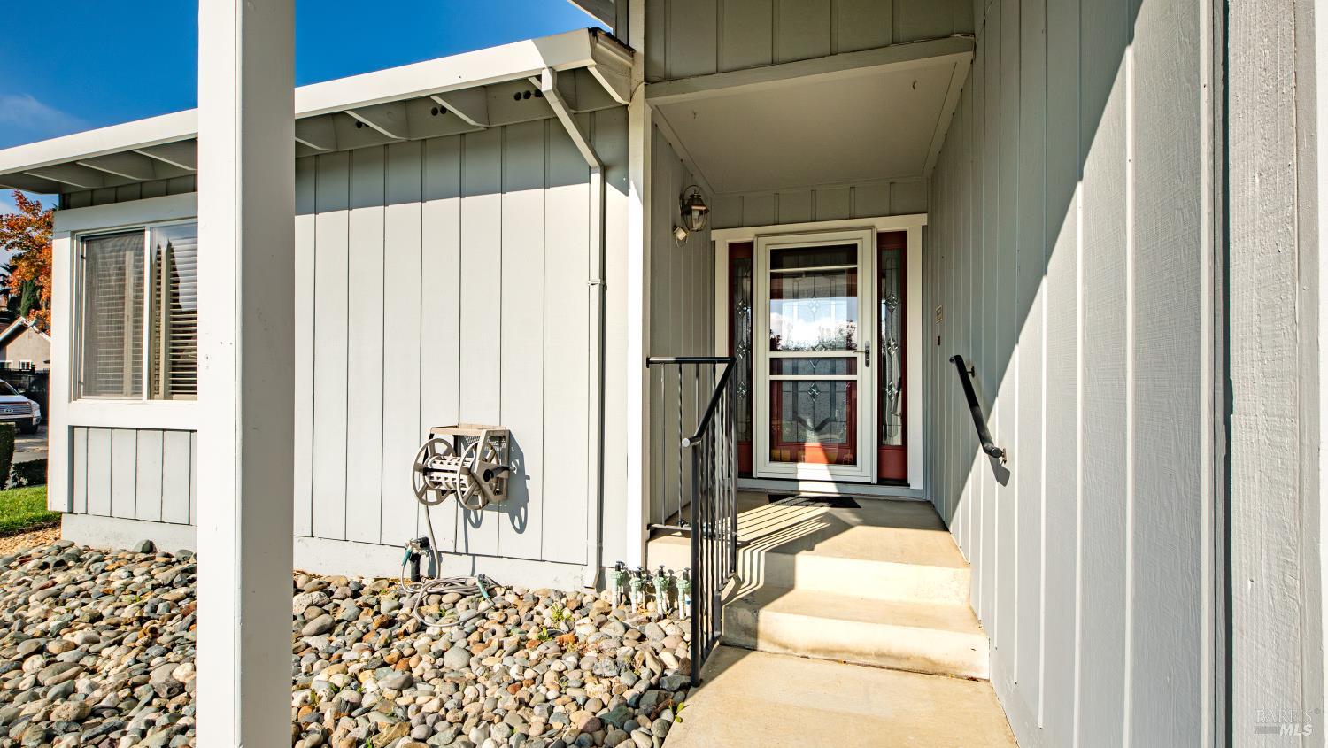 Detail Gallery Image 6 of 46 For 2810 Miller Ct, Fairfield,  CA 94534 - 3 Beds | 2 Baths