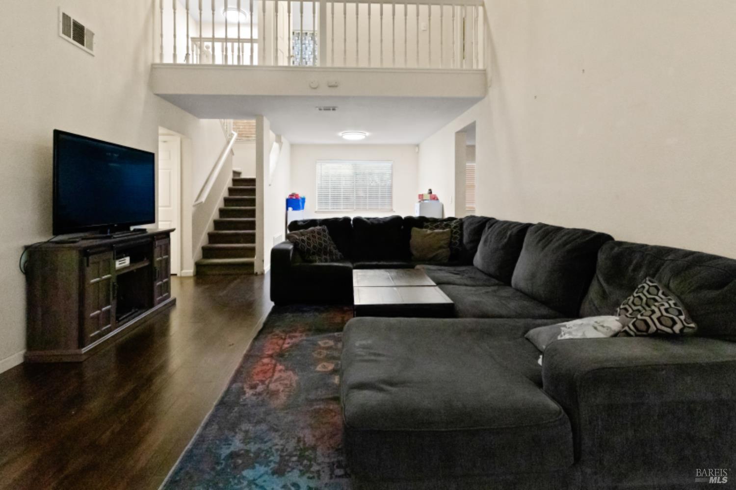 Detail Gallery Image 17 of 27 For 526 Regency Cir, Vacaville,  CA 95687 - 3 Beds | 2/1 Baths