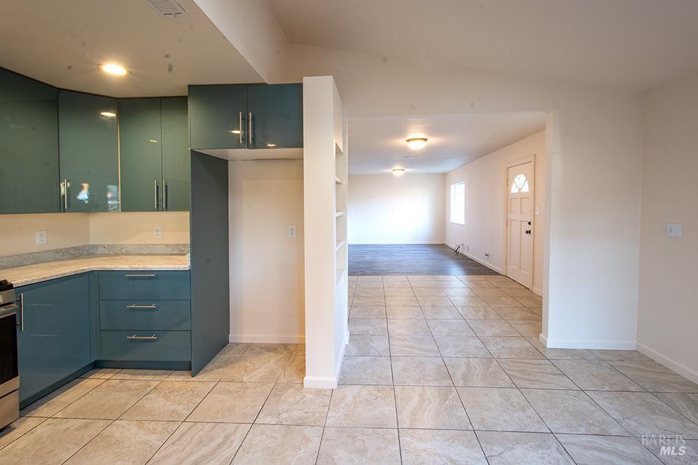 Detail Gallery Image 11 of 22 For 19191 Arnold Dr, Sonoma,  CA 95476 - 3 Beds | 2/1 Baths