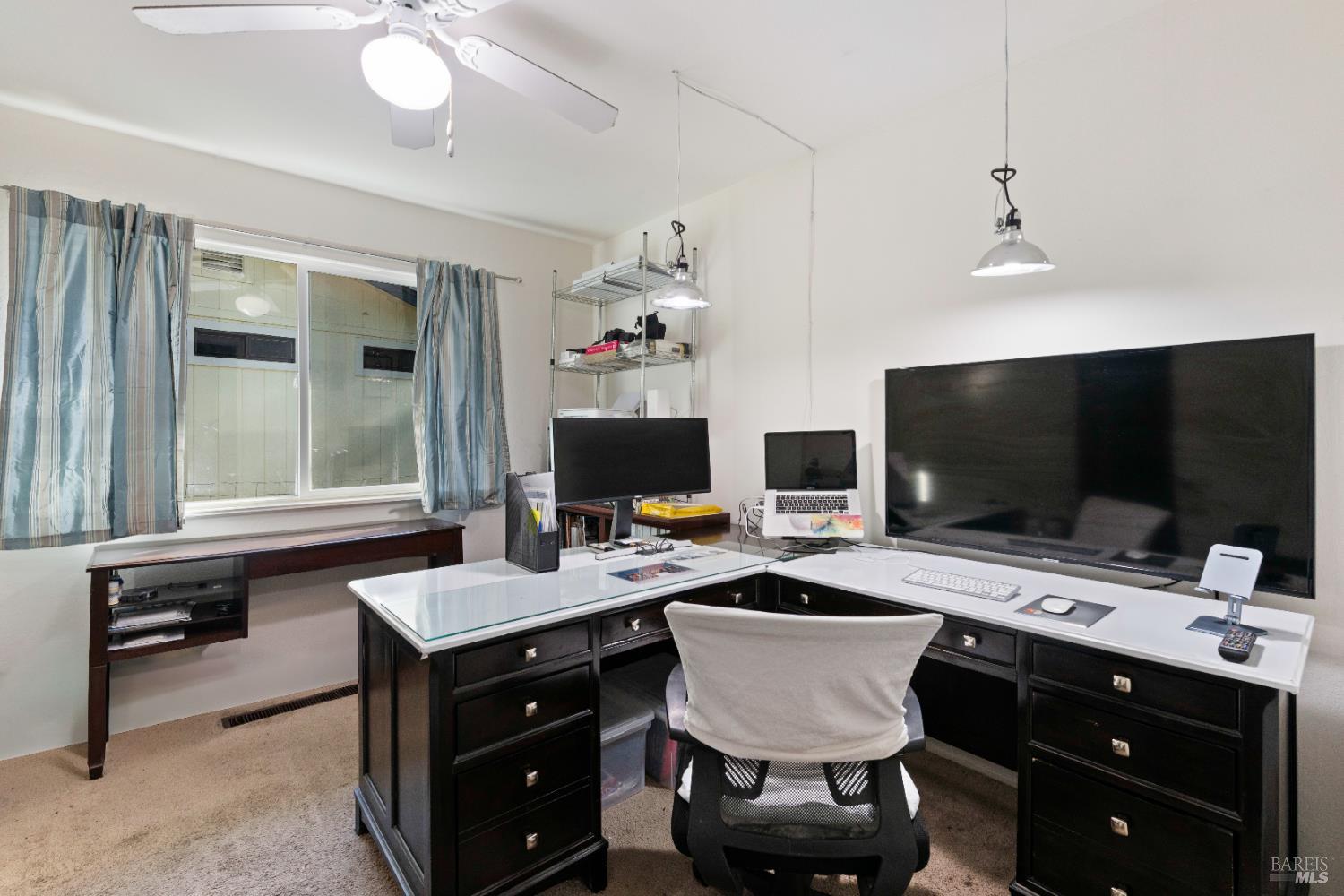 Detail Gallery Image 20 of 30 For 19894 Mountain Mdws, Hidden Valley Lake,  CA 95467 - 2 Beds | 2 Baths