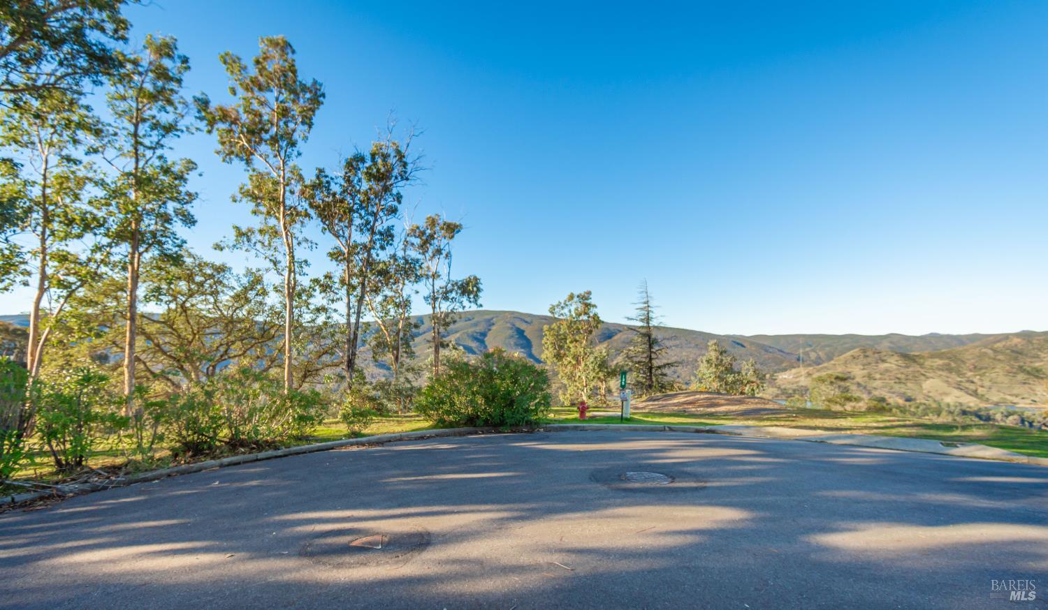 Detail Gallery Image 9 of 43 For 135 Poppy Ln, Napa,  CA 94558 - – Beds | – Baths