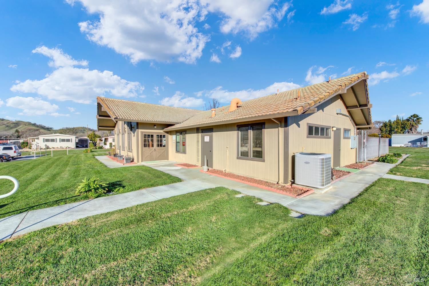 Detail Gallery Image 72 of 78 For 1597 Alamo Dr 175, Vacaville,  CA 95687 - 3 Beds | 2 Baths