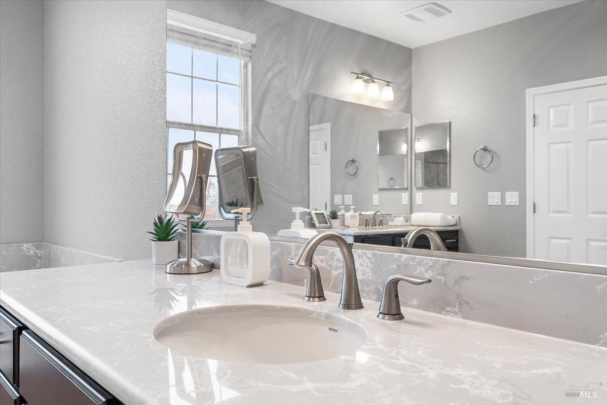 Detail Gallery Image 30 of 48 For 2180 Karen Pl, Rohnert Park,  CA 94928 - 4 Beds | 3 Baths