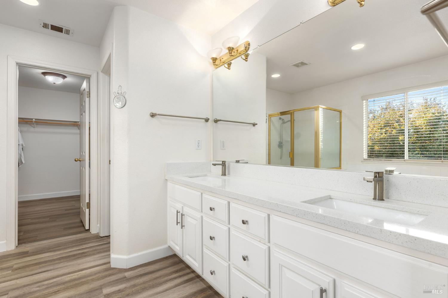 Detail Gallery Image 29 of 54 For 1049 Woodcrest Ct, Vacaville,  CA 95688 - 4 Beds | 3 Baths