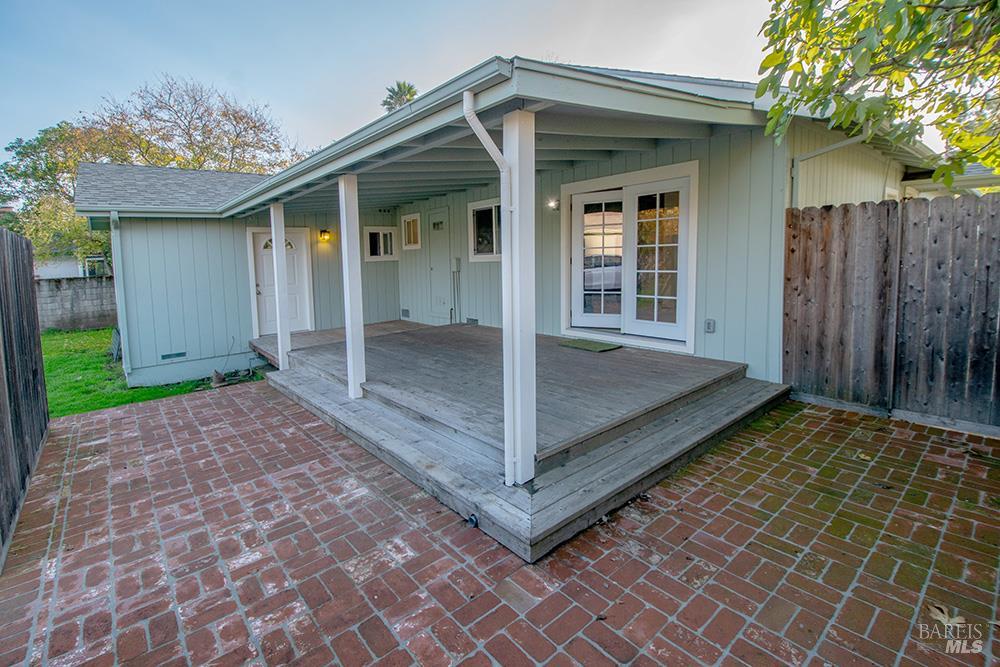 Detail Gallery Image 3 of 22 For 19191 Arnold Dr, Sonoma,  CA 95476 - 3 Beds | 2/1 Baths