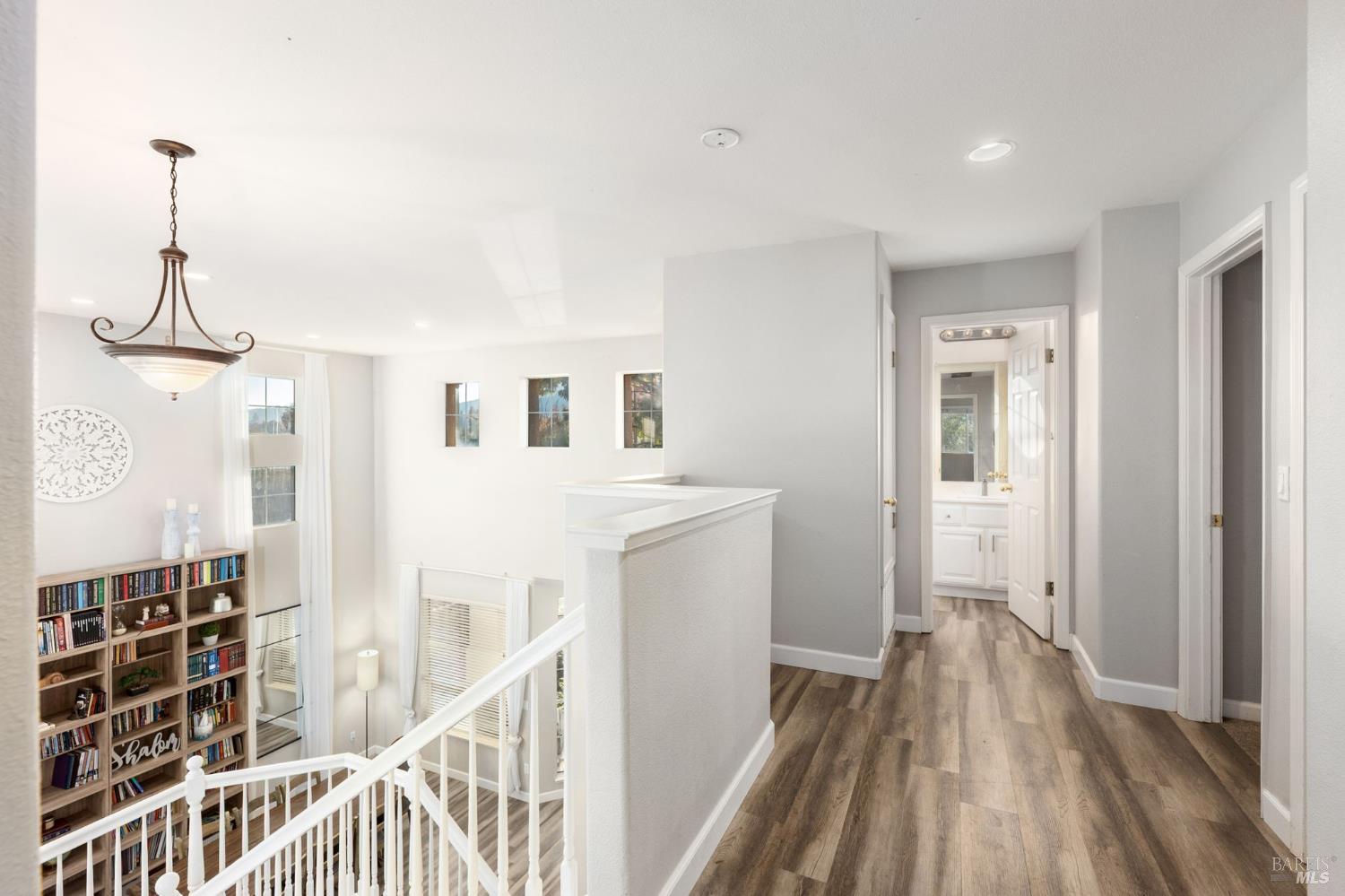 Detail Gallery Image 21 of 54 For 1049 Woodcrest Ct, Vacaville,  CA 95688 - 4 Beds | 3 Baths