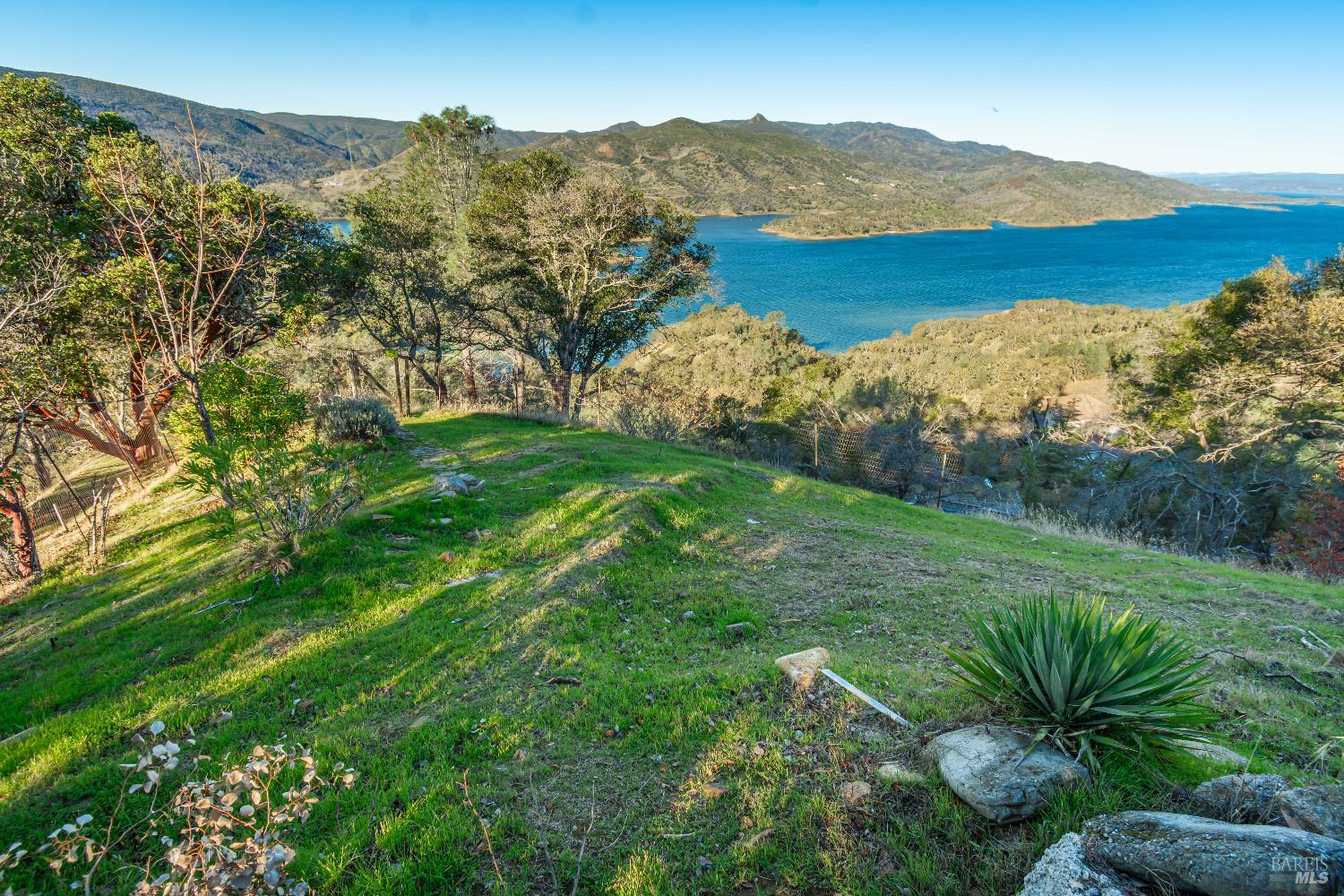 Detail Gallery Image 16 of 43 For 135 Poppy Ln, Napa,  CA 94558 - – Beds | – Baths