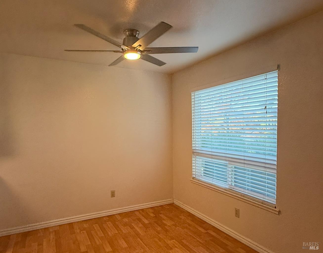 Detail Gallery Image 16 of 21 For 2754 Winding Ln, Antioch,  CA 94531 - 2 Beds | 2 Baths