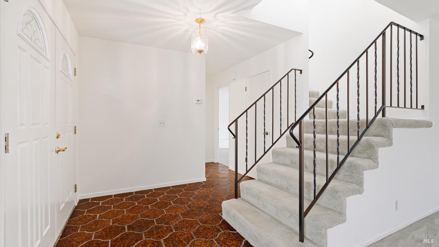 Detail Gallery Image 14 of 36 For 28 Monroe Ct, Novato,  CA 94947 - 4 Beds | 2/1 Baths