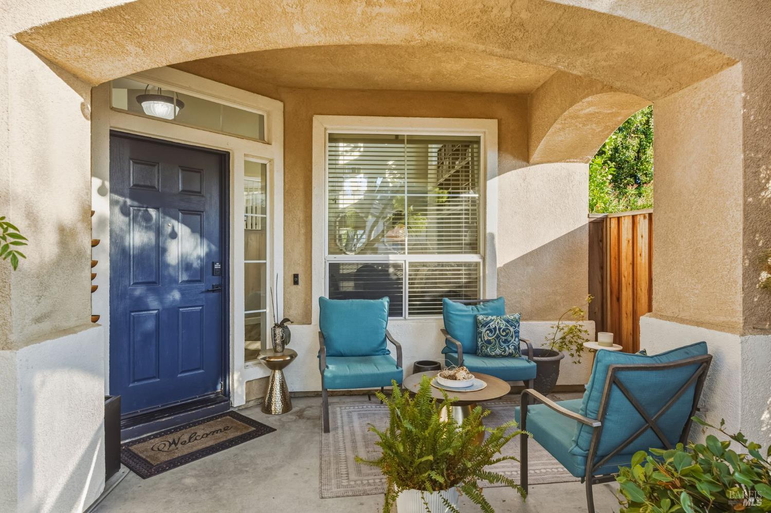 Detail Gallery Image 5 of 54 For 1049 Woodcrest Ct, Vacaville,  CA 95688 - 4 Beds | 3 Baths