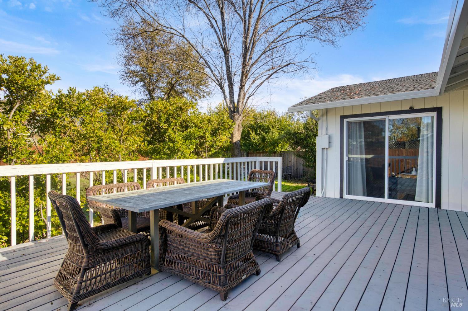 Detail Gallery Image 26 of 30 For 19894 Mountain Mdws, Hidden Valley Lake,  CA 95467 - 2 Beds | 2 Baths