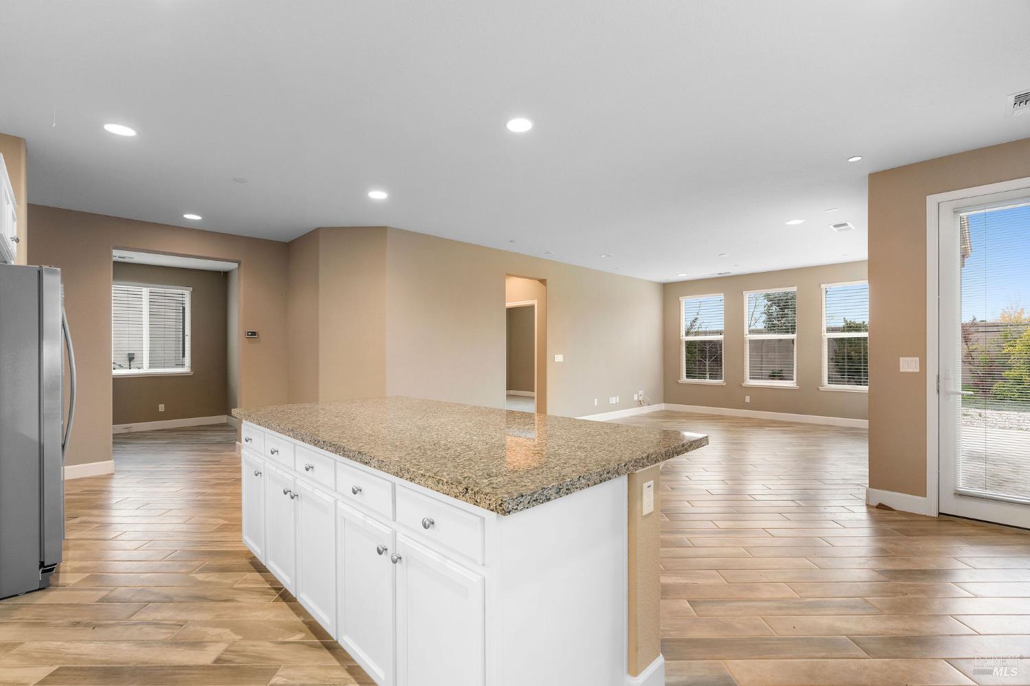 Detail Gallery Image 6 of 50 For 123 Alpine Dr, Rio Vista,  CA 94571 - 2 Beds | 2 Baths