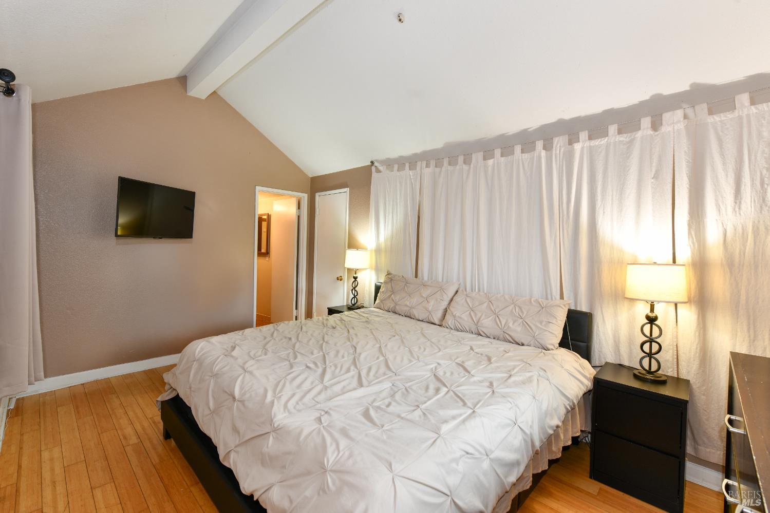 Detail Gallery Image 12 of 26 For 7755 Camino Colegio Dr, Rohnert Park,  CA 94928 - 2 Beds | 2 Baths