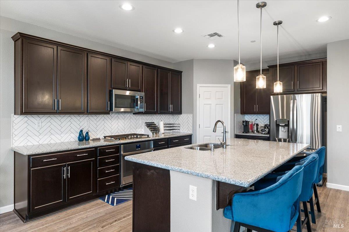 Detail Gallery Image 12 of 48 For 2180 Karen Pl, Rohnert Park,  CA 94928 - 4 Beds | 3 Baths