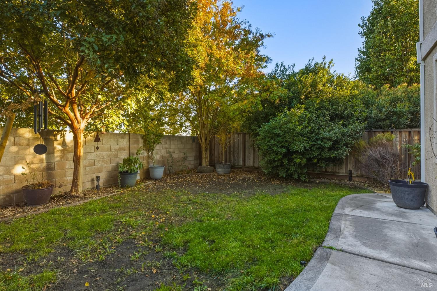 Detail Gallery Image 34 of 54 For 1049 Woodcrest Ct, Vacaville,  CA 95688 - 4 Beds | 3 Baths