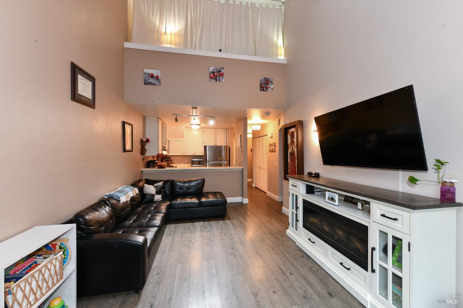 Detail Gallery Image 8 of 26 For 7755 Camino Colegio Dr, Rohnert Park,  CA 94928 - 2 Beds | 2 Baths