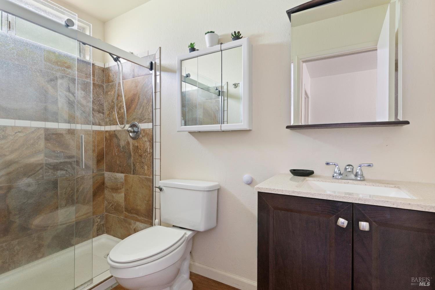 Detail Gallery Image 25 of 30 For 19894 Mountain Mdws, Hidden Valley Lake,  CA 95467 - 2 Beds | 2 Baths