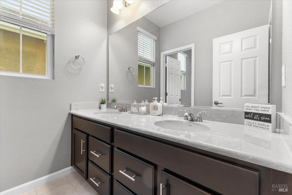 Detail Gallery Image 37 of 48 For 2180 Karen Pl, Rohnert Park,  CA 94928 - 4 Beds | 3 Baths