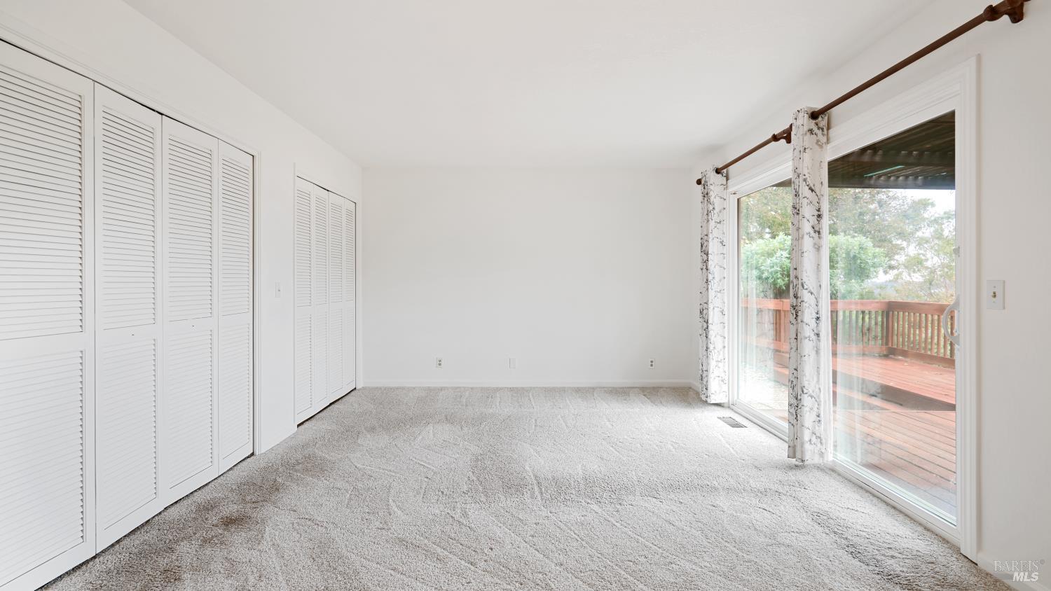 Detail Gallery Image 11 of 36 For 28 Monroe Ct, Novato,  CA 94947 - 4 Beds | 2/1 Baths