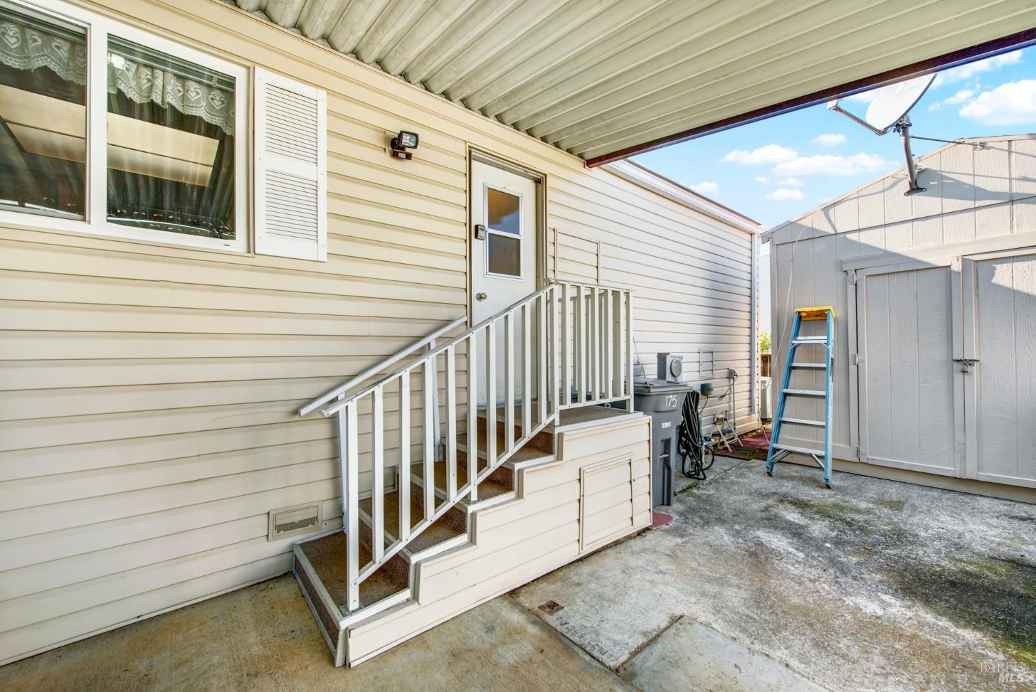 Detail Gallery Image 18 of 78 For 1597 Alamo Dr 175, Vacaville,  CA 95687 - 3 Beds | 2 Baths