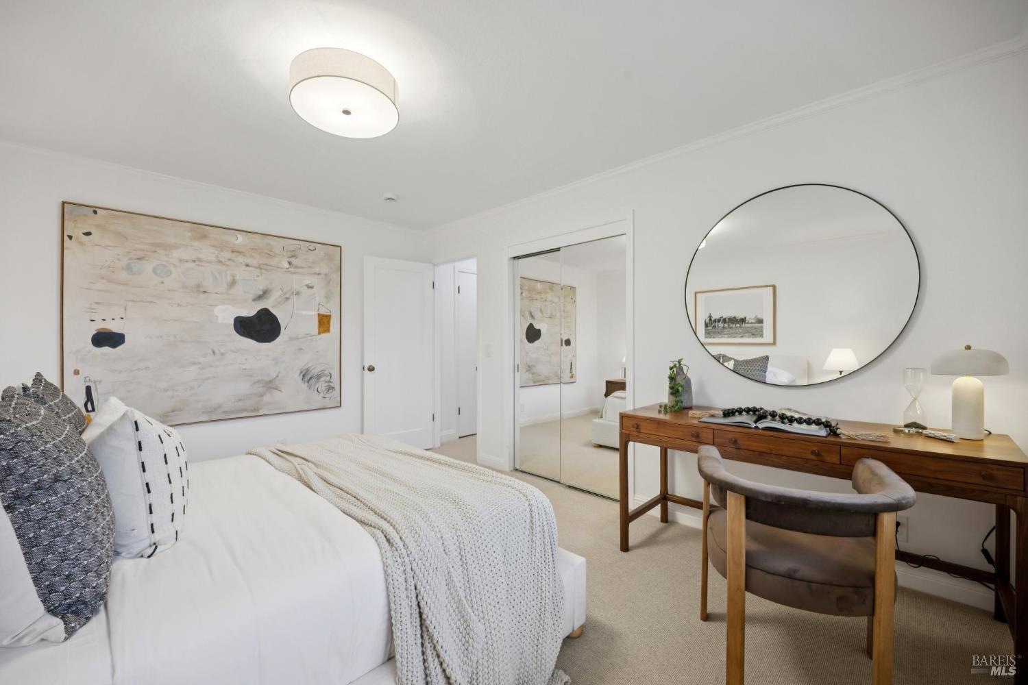 Detail Gallery Image 36 of 46 For 16 Dutch Valley Ln, San Anselmo,  CA 94960 - 4 Beds | 2 Baths