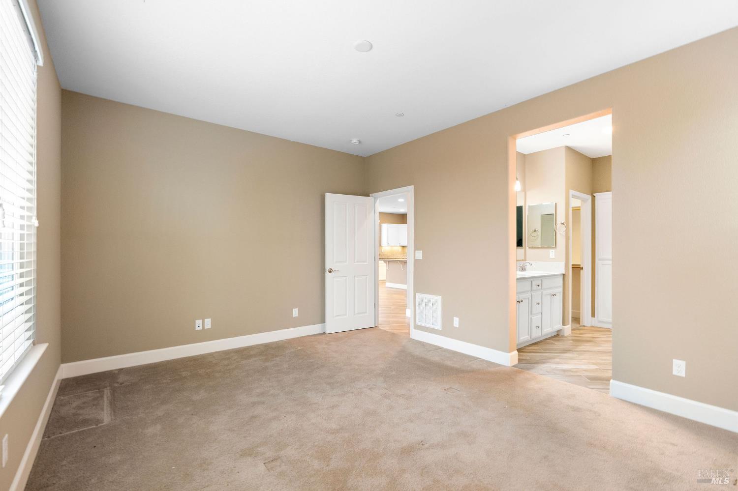 Detail Gallery Image 11 of 50 For 123 Alpine Dr, Rio Vista,  CA 94571 - 2 Beds | 2 Baths