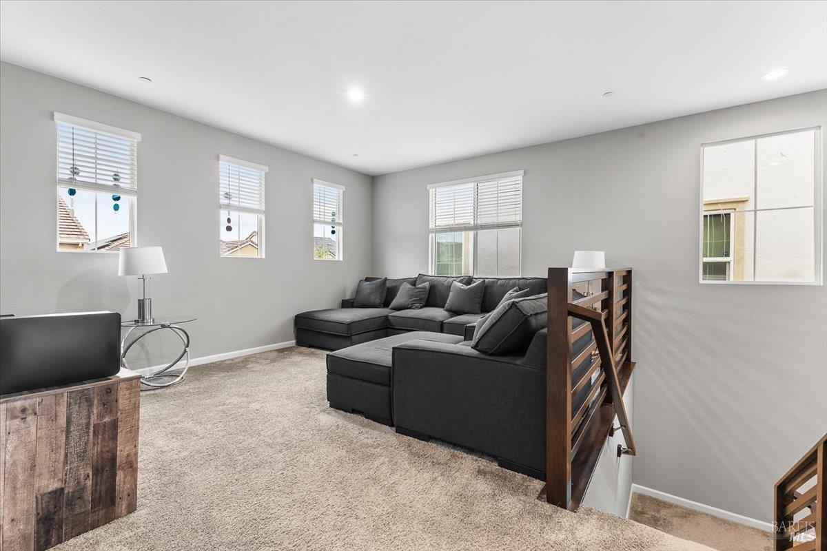 Detail Gallery Image 18 of 48 For 2180 Karen Pl, Rohnert Park,  CA 94928 - 4 Beds | 3 Baths