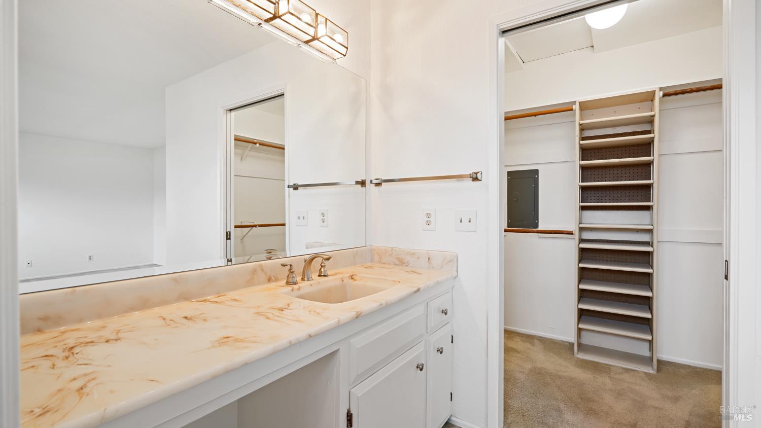 Detail Gallery Image 19 of 36 For 28 Monroe Ct, Novato,  CA 94947 - 4 Beds | 2/1 Baths