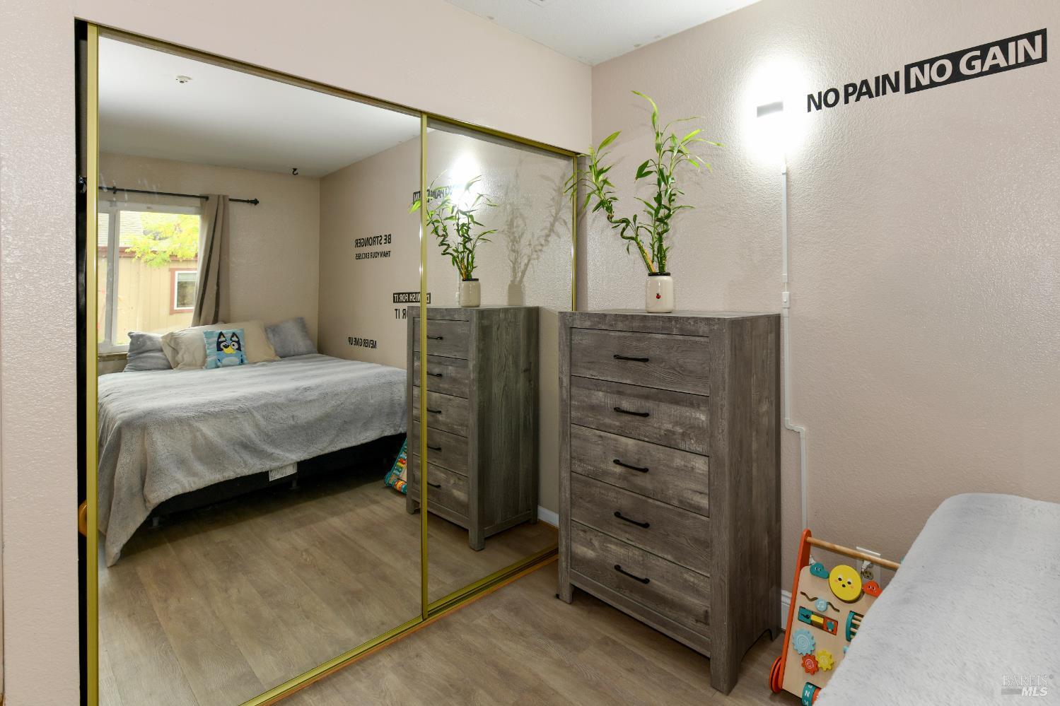 Detail Gallery Image 17 of 26 For 7755 Camino Colegio Dr, Rohnert Park,  CA 94928 - 2 Beds | 2 Baths