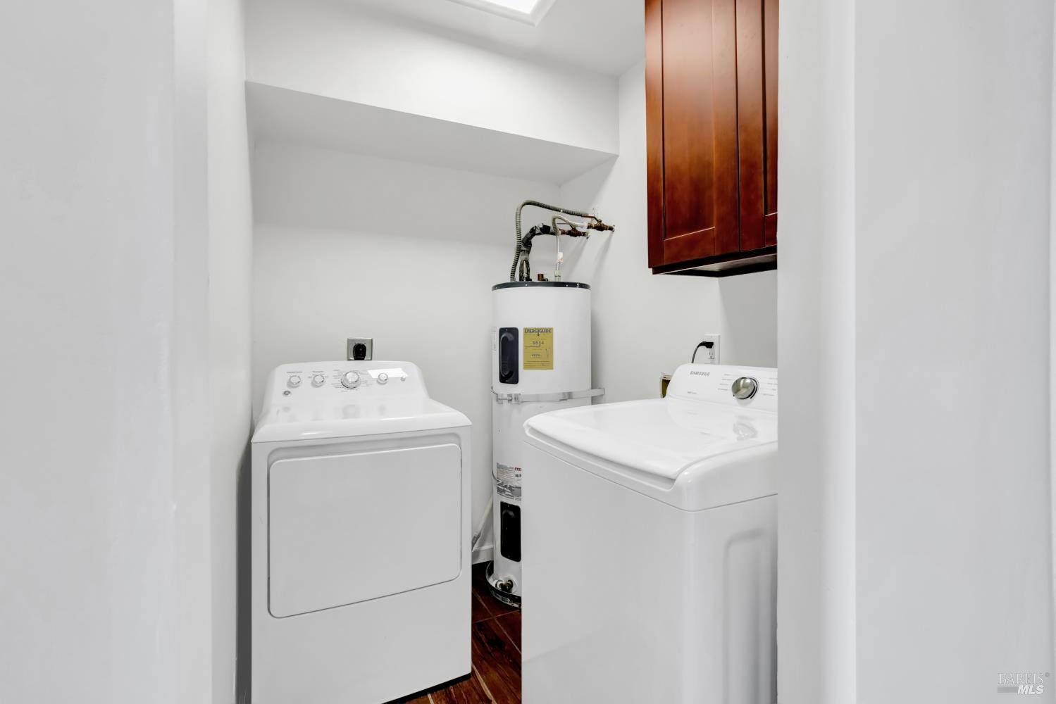 Detail Gallery Image 31 of 42 For 5798 Sunrise Dr, Lower Lake,  CA 94547 - 4 Beds | 3 Baths