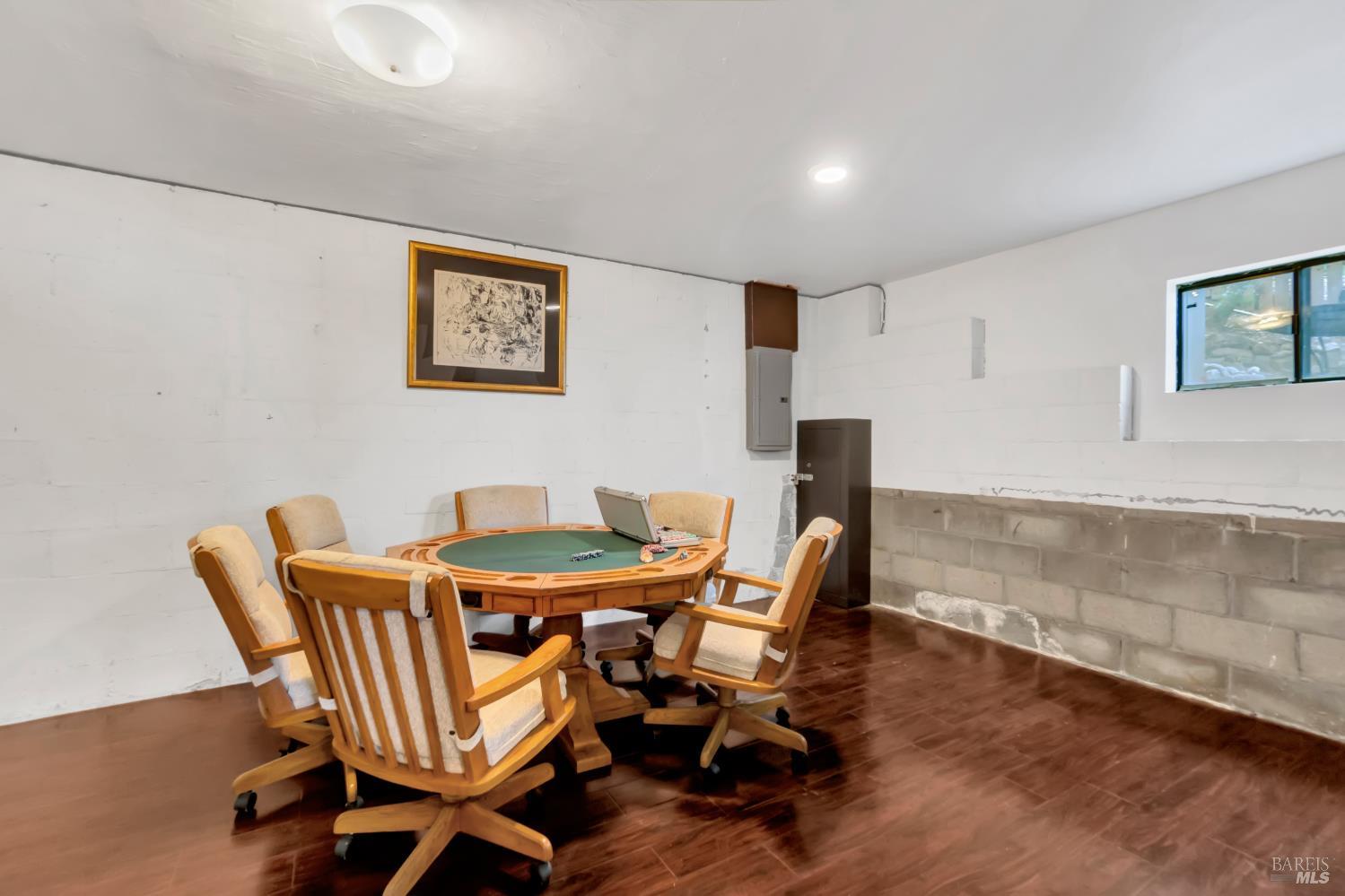 Detail Gallery Image 25 of 42 For 5798 Sunrise Dr, Lower Lake,  CA 94547 - 4 Beds | 3 Baths