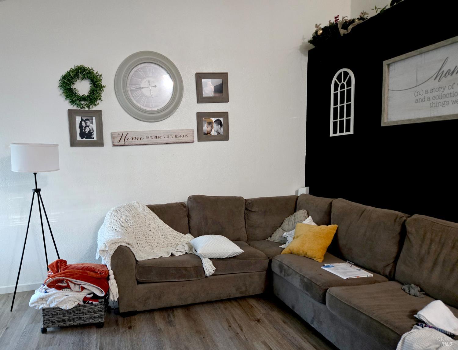 Detail Gallery Image 13 of 18 For 2424 Kenton Ct, Santa Rosa,  CA 95407 - – Beds | – Baths