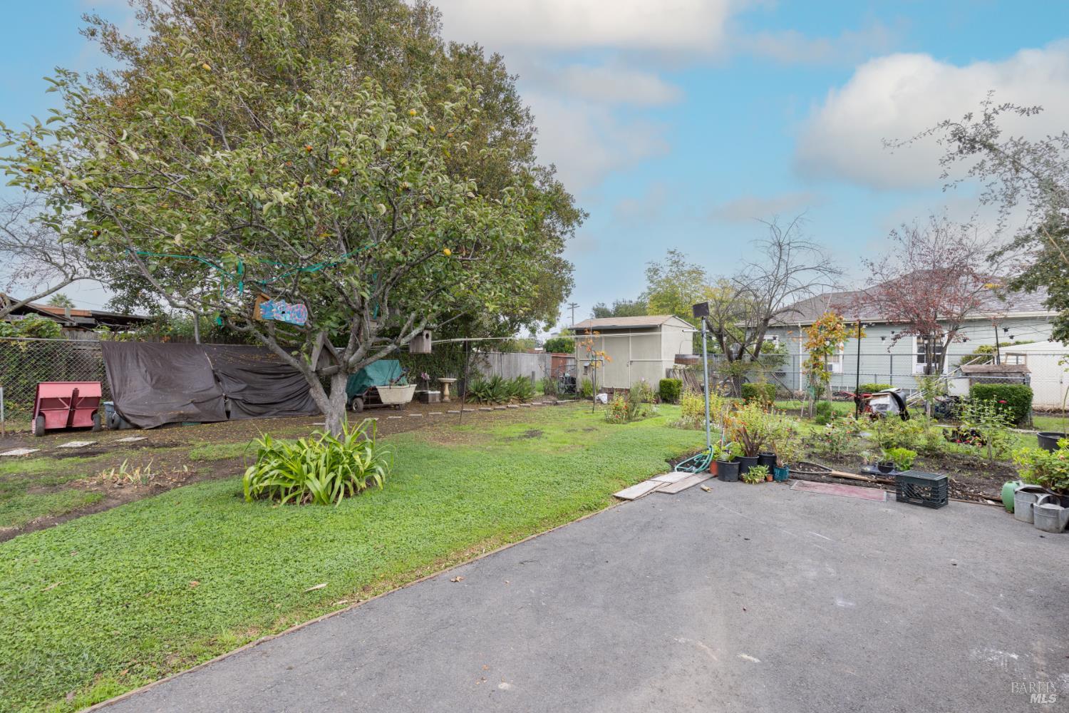 Detail Gallery Image 15 of 19 For 2030 W Pueblo Ave, Napa,  CA 94558 - 3 Beds | 2 Baths