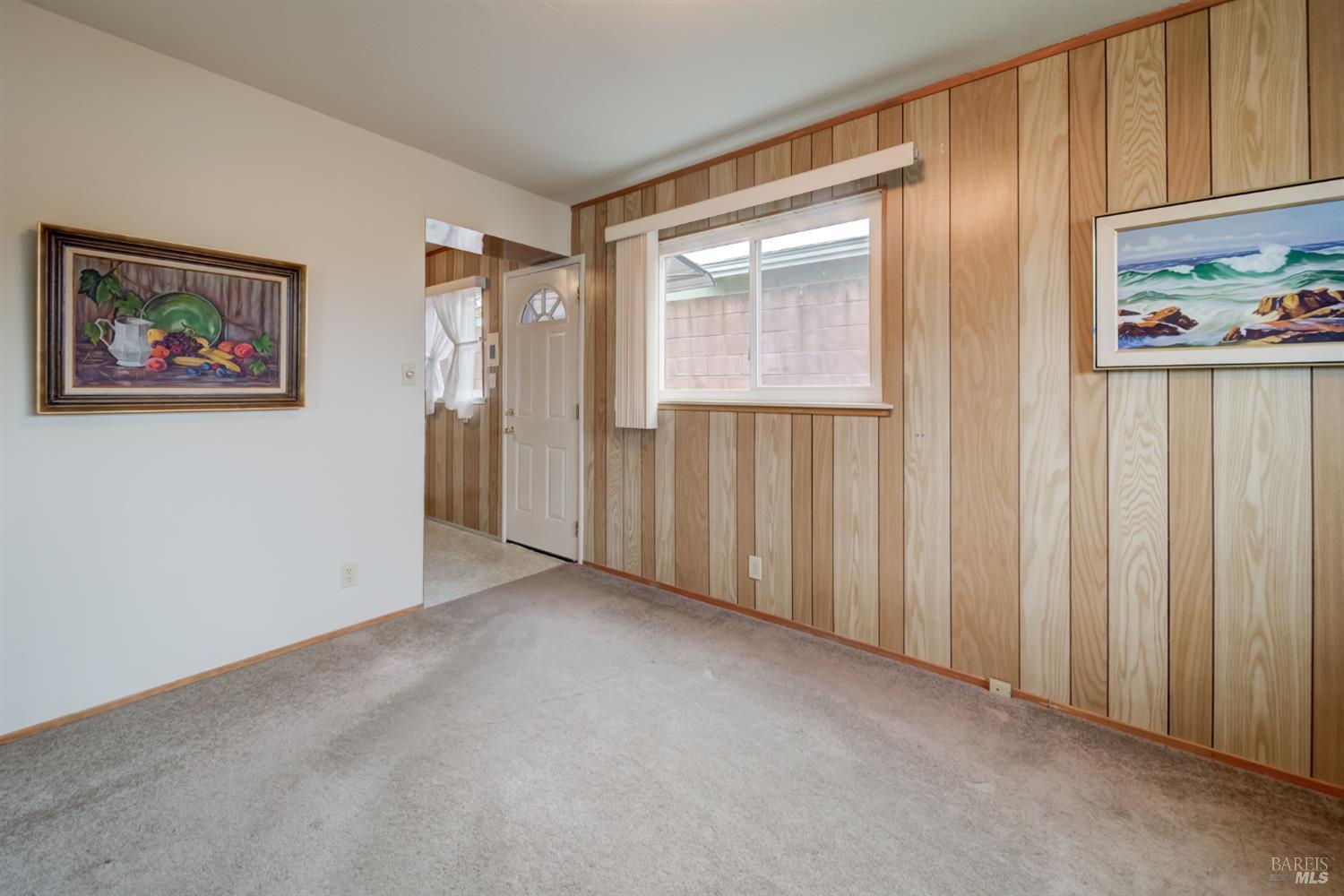 Detail Gallery Image 6 of 20 For 818 Ashwood Ave, Vallejo,  CA 94591 - 3 Beds | 2 Baths