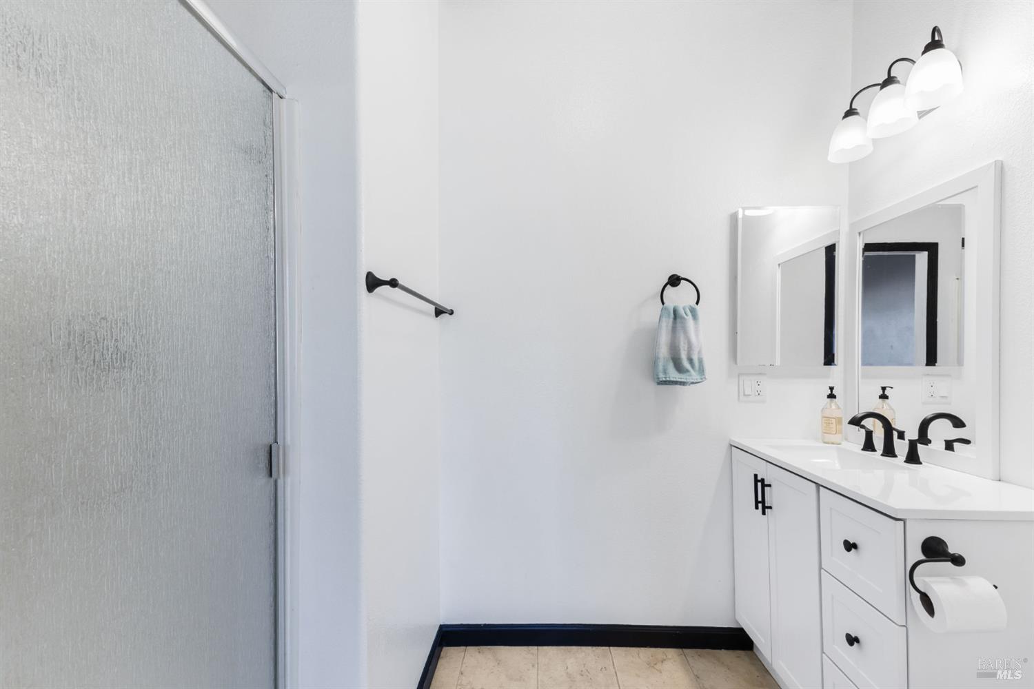 Detail Gallery Image 15 of 48 For 436 Wick Ct, Vacaville,  CA 95687 - 4 Beds | 3 Baths