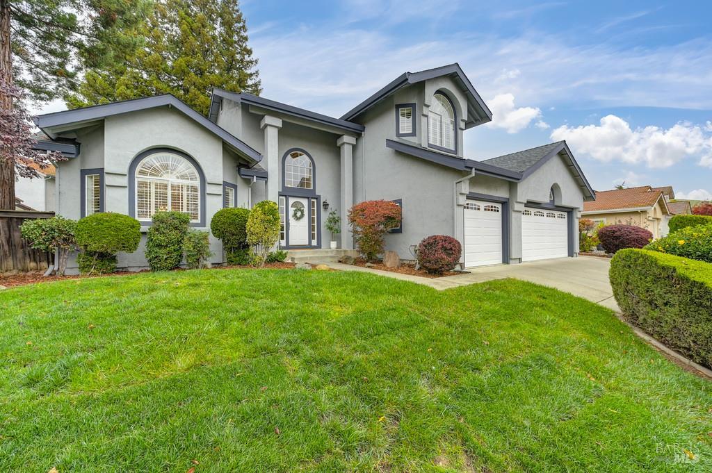 Detail Gallery Image 2 of 51 For 2222 Silver Fox Cir, Fairfield,  CA 94534 - 4 Beds | 3 Baths